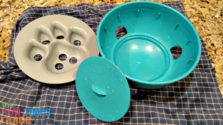The 3 pieces of the PAW5 Rock 'N Bowl slow feeder - after cleaning.